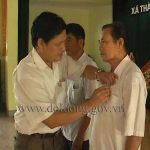Đảng bộ xã Thái Sơn trao tặng huy hiệu Đảng đợt 19/5/2015